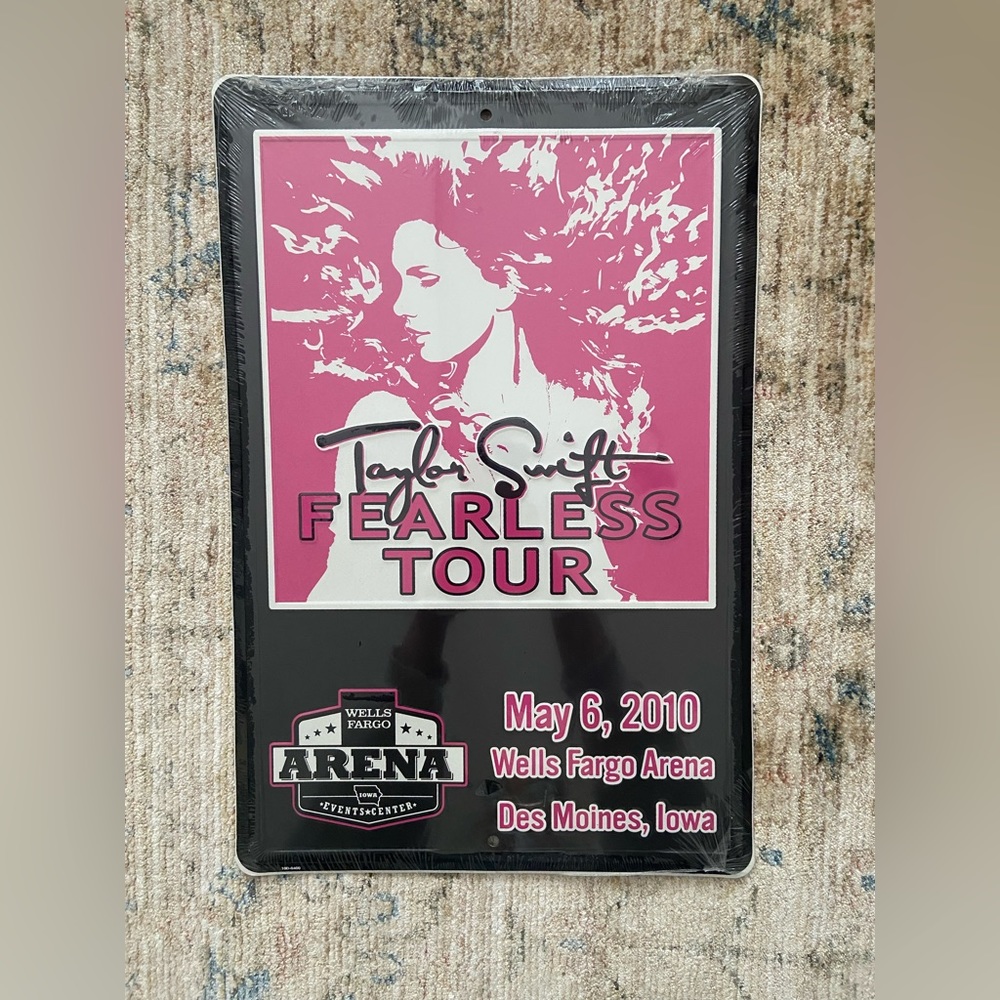 Taylor Swift Fearless Tour Metal Sign